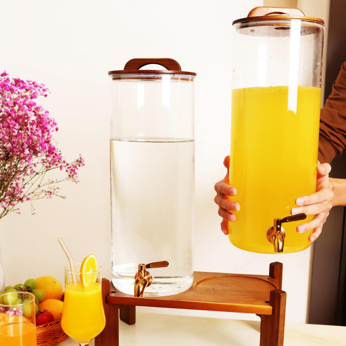 2.2 Gallon Glass Drink Dispenser with Stand V2521