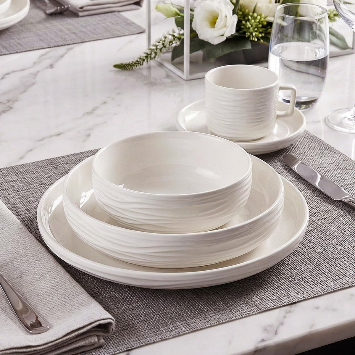 White Pasta Bowls Set of 4 U90857
