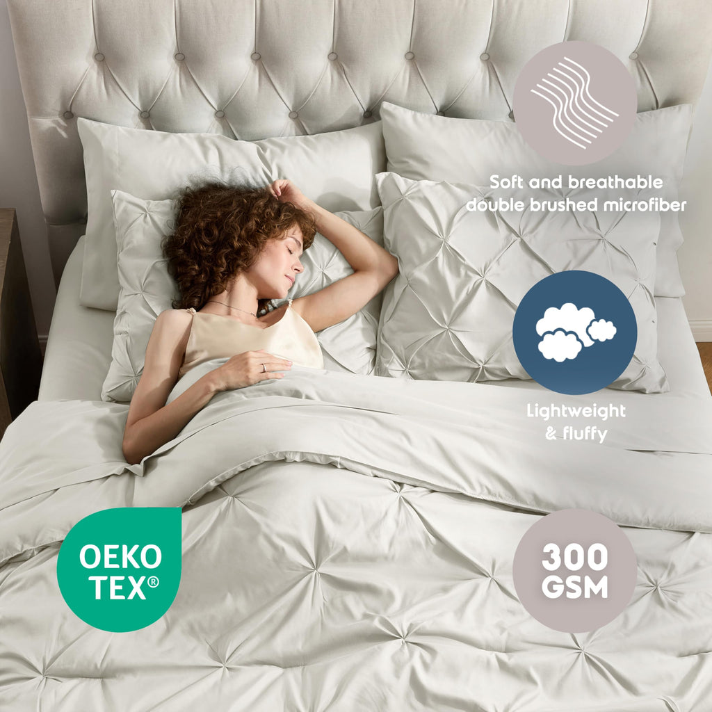 Off White Pinch Pleated 9 Piece King Comforter Set P677